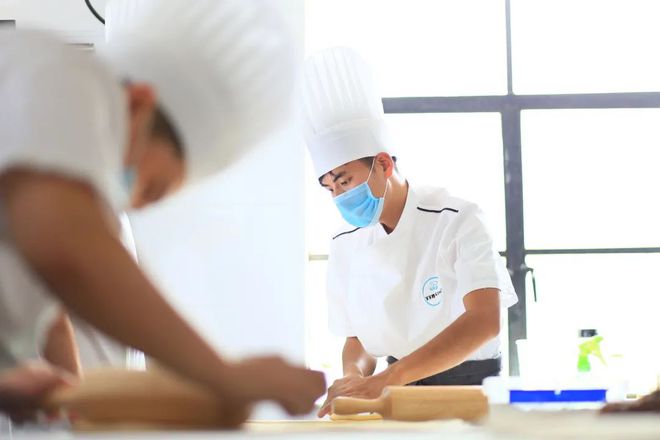 细分烘焙品类、创新行业模式充开云kaiyun官方网站满温度的爸爸糖如何打造手工吐司头部品牌(图9) 细分烘焙品类、创新行业模式充开云kaiyun官方网站满温度的爸爸糖如何打造手工吐司头部品牌(图9)