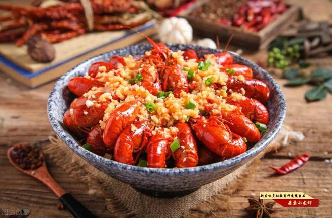 学开云kaiyun官方网站短期家常菜速成班!告别外卖健康饮食!(图3) 学开云kaiyun官方网站短期家常菜速成班!告别外卖健康饮食!(图3)