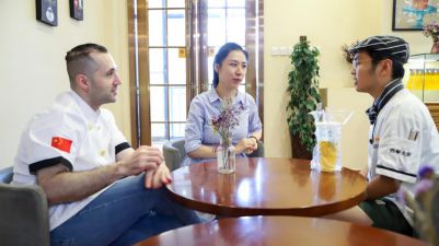 意大利名厨进校授课将不一样的美食文化带进新东方课堂!(图5) 意大利名厨进校授课将不一样的美食文化带进新东方课堂!(图5)