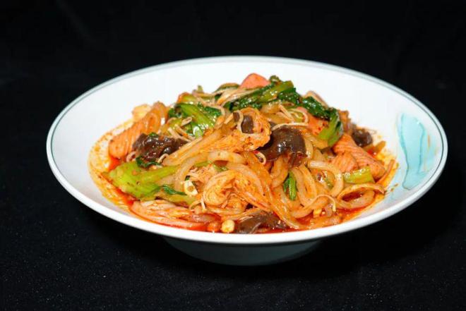 kaiyun官网首届“四季宝杯”地域美食烹饪大赛完美落幕创意思路让人惊叹!(附8道大师菜谱)(图10) kaiyun官网首届“四季宝杯”地域美食烹饪大赛完美落幕创意思路让人惊叹!(附8道大师菜谱)(图10)