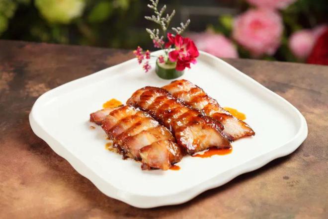 kaiyun官网首届“四季宝杯”地域美食烹饪大赛完美落幕创意思路让人惊叹!(附8道大师菜谱)(图12) kaiyun官网首届“四季宝杯”地域美食烹饪大赛完美落幕创意思路让人惊叹!(附8道大师菜谱)(图12)