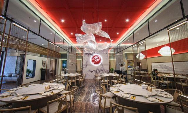 守柴炉:川渝传统“酸汤火锅”打造老少皆宜的美食新风尚kaiyun官网(图4) 守柴炉:川渝传统“酸汤火锅”打造老少皆宜的美食新风尚kaiyun官网(图4)