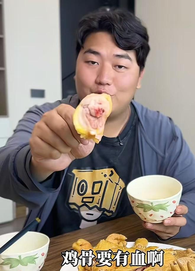 全红婵哥哥参加厨综被淘汰评论区一边倒官媒都“无语”了(图6) 全红婵哥哥参加厨综被淘汰评论区一边倒官媒都“无语”了(图6)